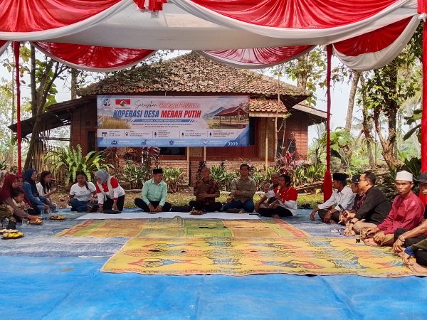 Rakyat Bicara di Sukasari Cianjur: Sarasehan Koperasi Desa Merah Putih dan Petisi Perbaikan Tata Kelola MBG - KDMP