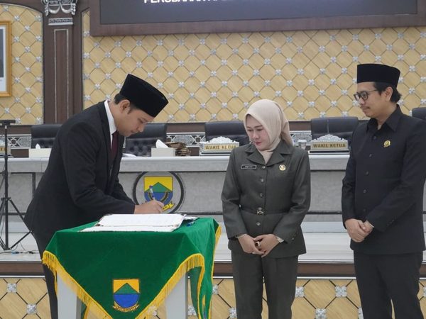 DPRD Cianjur Gelar Paripurna, Setujui Raperda Perubahan APBD 2026